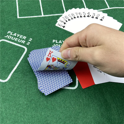 Jeu de cartes de Poker en plastique de couleurs différentes
